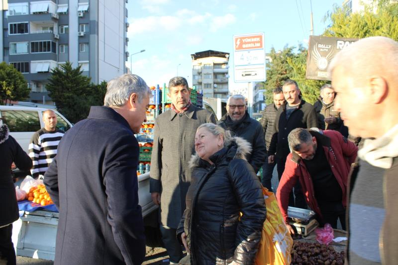 Adaylığı Çiğli kamuoyunda heyecan yaratan Ak Parti Çiğli Belediye Başkan Adayı Murat Gökçekaya sahalara indi.