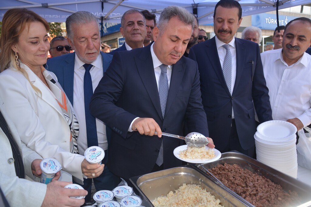 İzmir'de Ahilik Günü Kutlaması