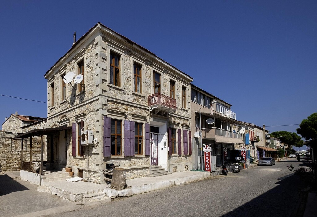 İzmir'de "Tarihe Saygı Ödülleri" sahiplerini buldu.