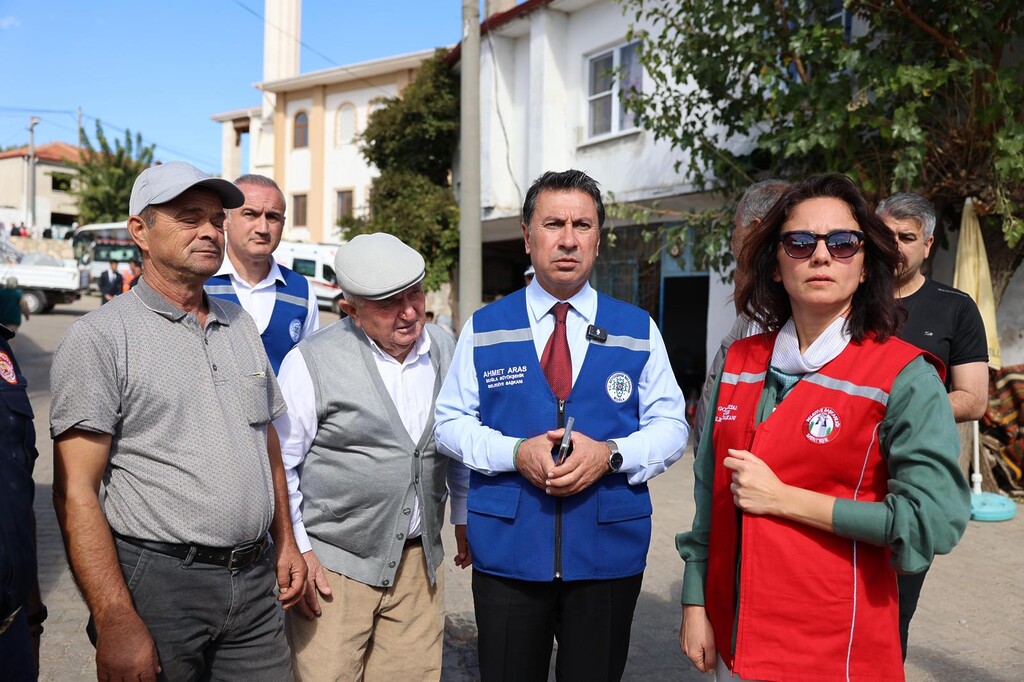 Muğla Büyükşehir Belediyesi Orman yangınlarına karşı tüm gücüyle sahada