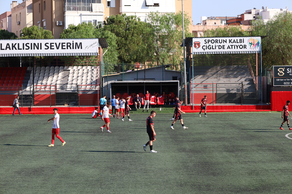 Çiğli Belediyespor Evinde Güle Oynaya