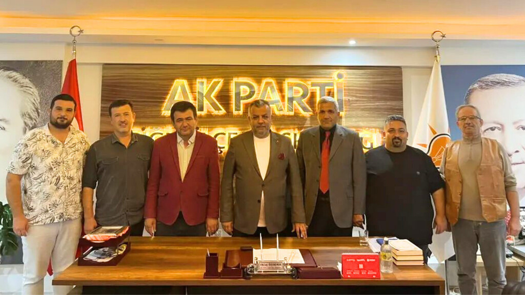 AK Parti Çiğli İlçe Başkanı Oktay Özdemir; "Çiğli'ye Bir Borcumuz Var"