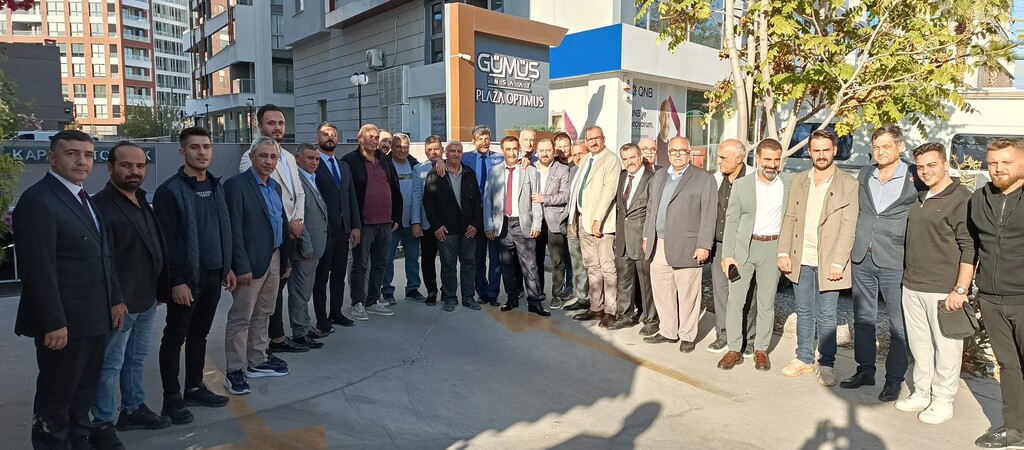 Yavuz Ağıralioğlu'nun kurmayları İzmir'de