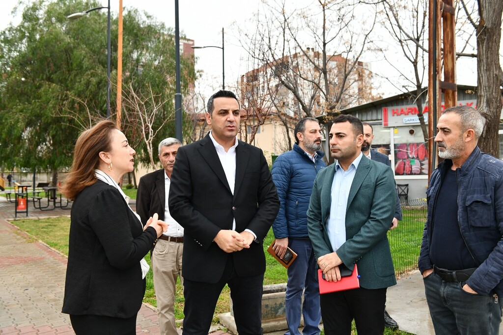 Onur Emrah Yıldız 26 mahalle muhtarını tek tek ziyaret etti