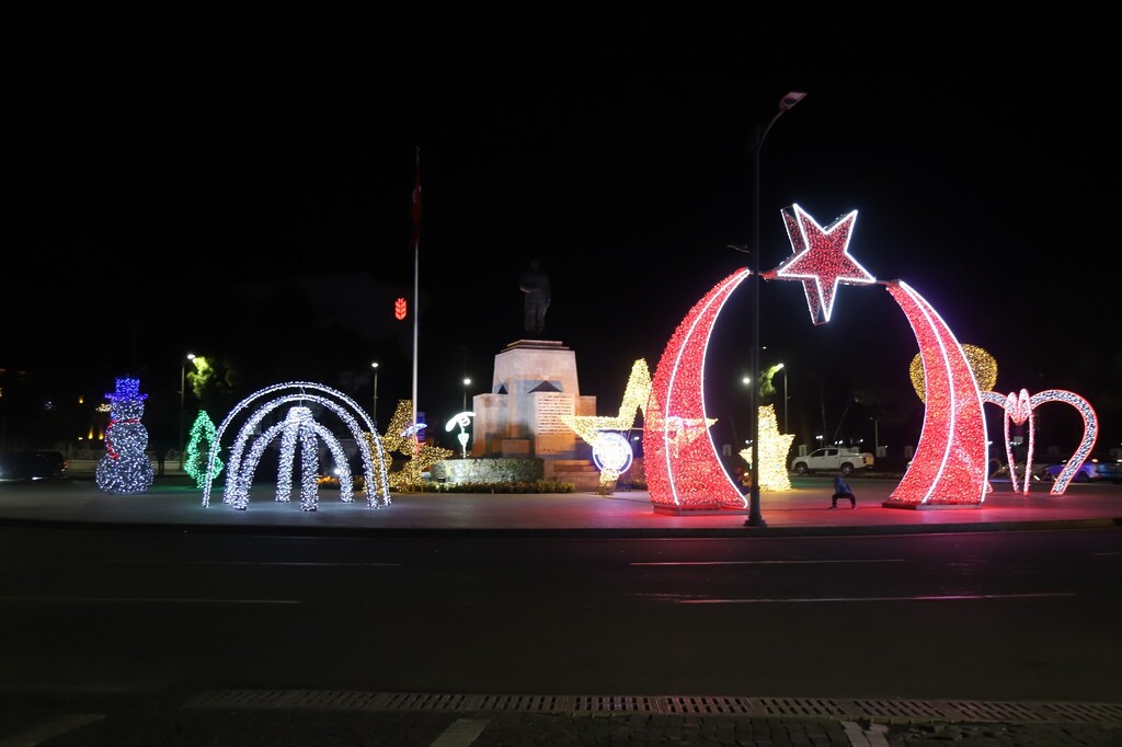 Muğla yeni yıla ışıl ışıl giriyor