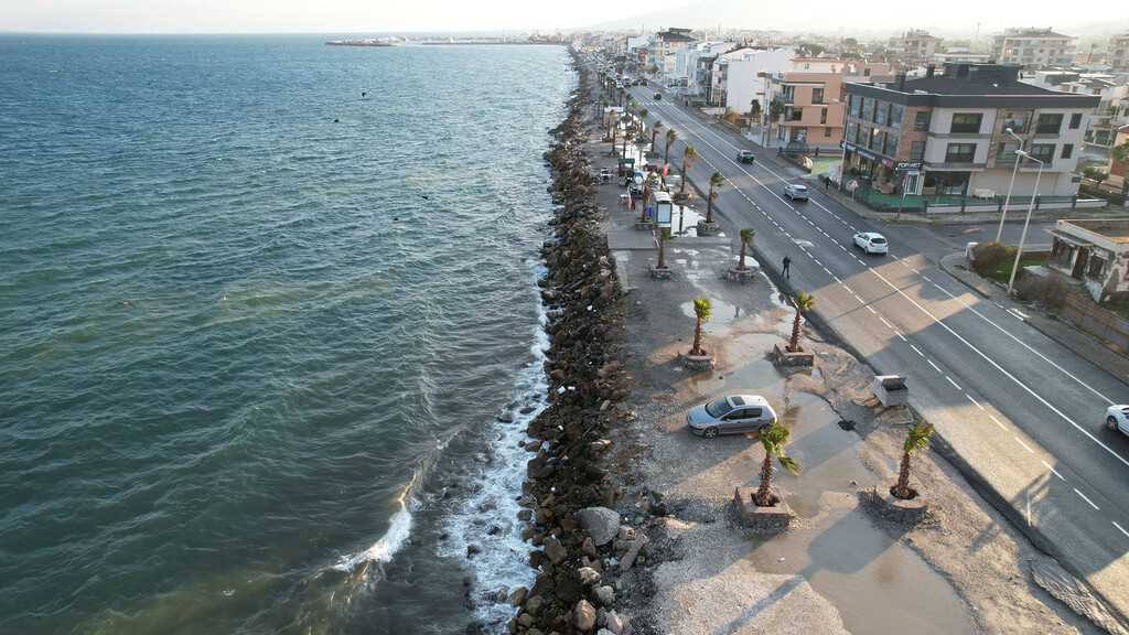 Güzelbahçe Belediyesi'nden yaya yolu müjdesi