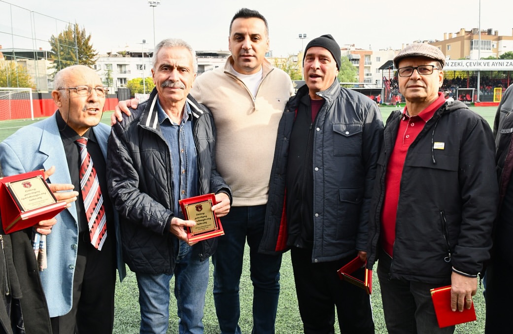 Çiğli Belediyespor, lider Özçamdibi Spor karşısında da puan kaybını sürdürdü.