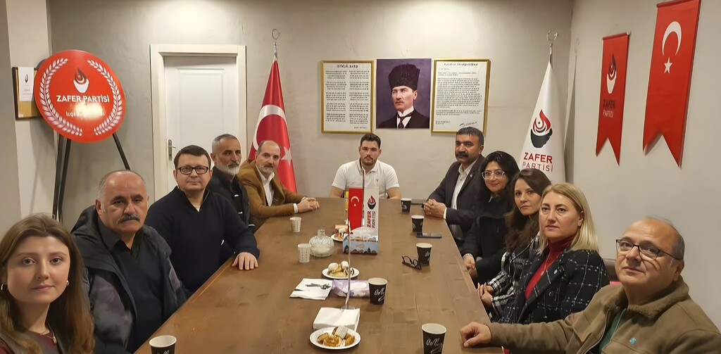 Çiğli'de muhalefet partilerinden, Zafer Partisi'ne dayanışma ziyareti