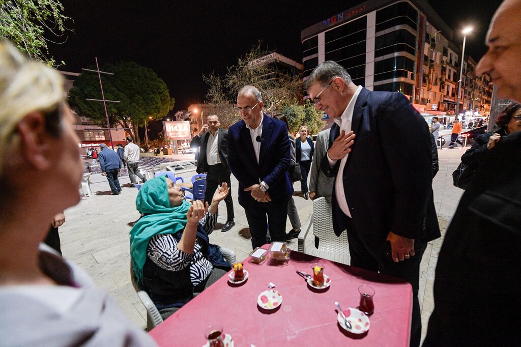 Halkın sofrası Gaziemir'de kuruldu