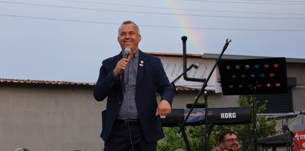 Çiğli Maltepe'de Hıdrellez Coşkusu: Binlerce Kişi Şenlikte Buluştu