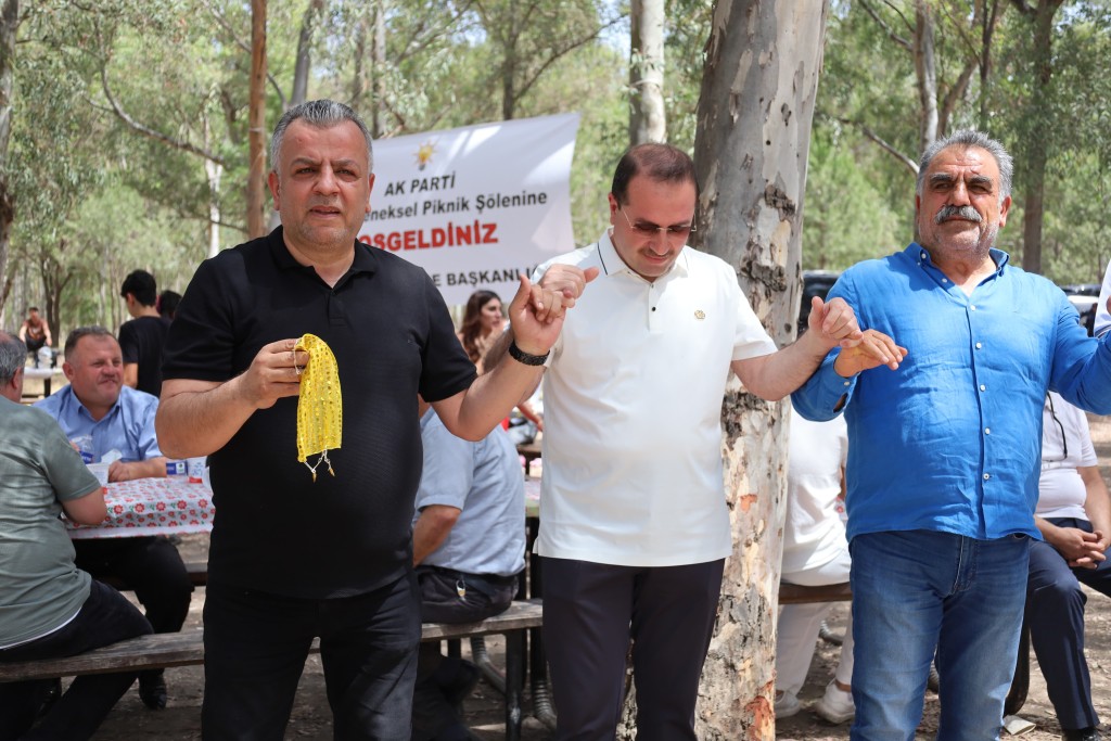 AK Parti Çiğli İlçe Teşkilatı Piknik Şöleninde Buluştu