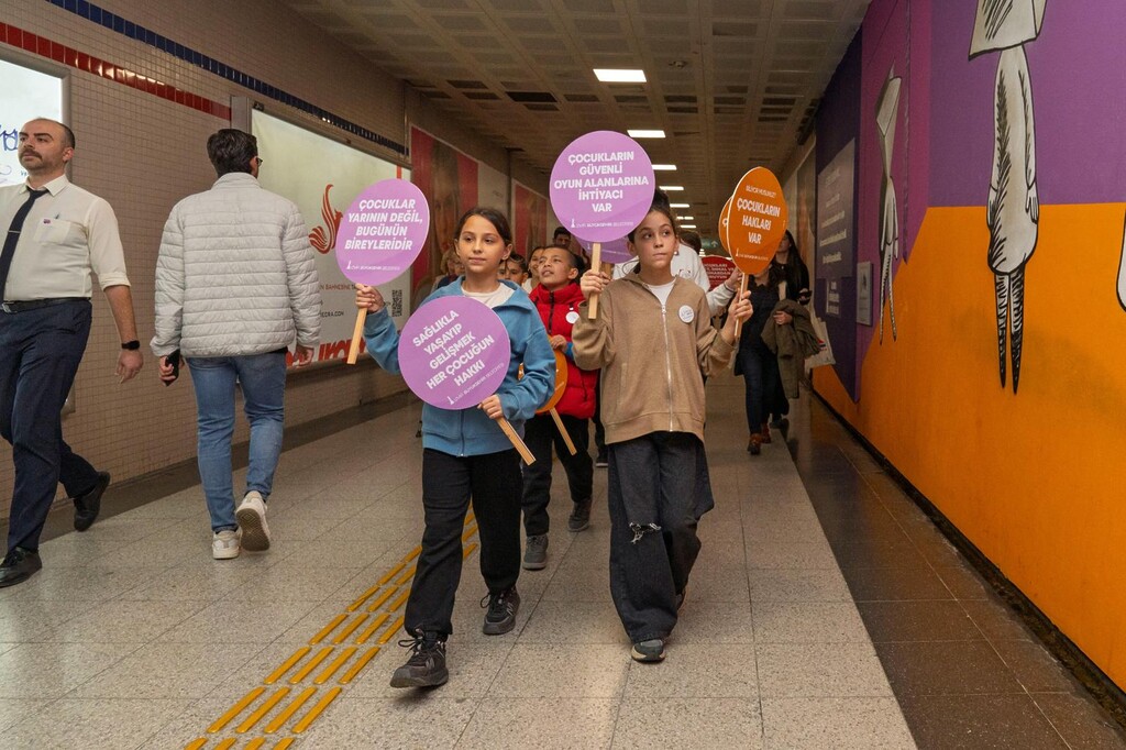 Dünya Çocuk Hakları Günü etkinlikleri sürüyor