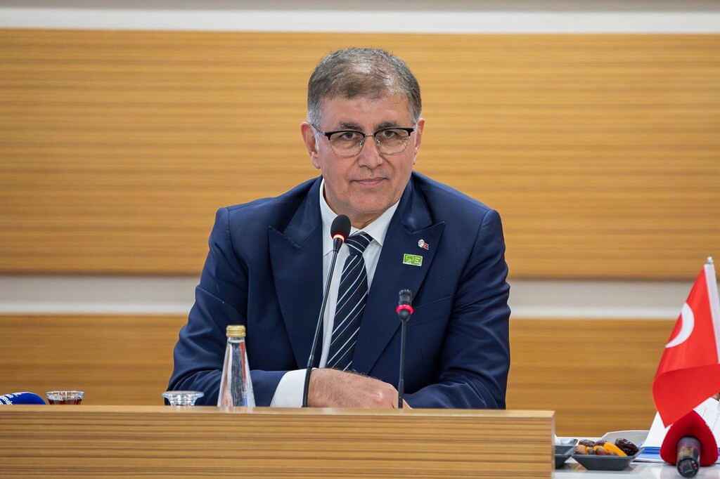 Başkan Tugay: Korkmayın yalnız değilsiniz