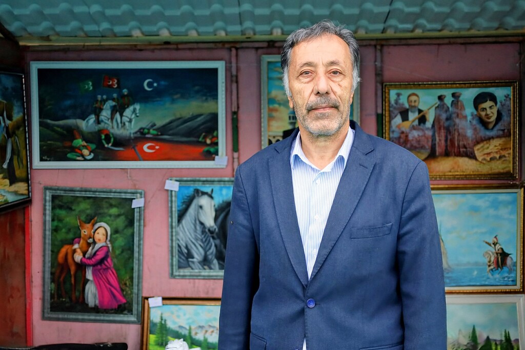 Erzurum’un Renklerini Tuvale Taşıyan Ressam Fesih Özyurt, 16. Kişisel Sergisiyle Çiğli’de