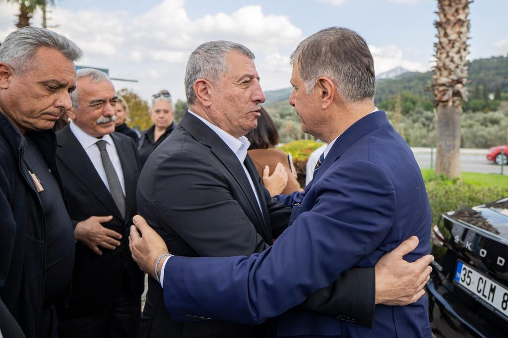 Başkan Cemil Tugay, Onur Günay’ın Anma Yemeğine Katıldı