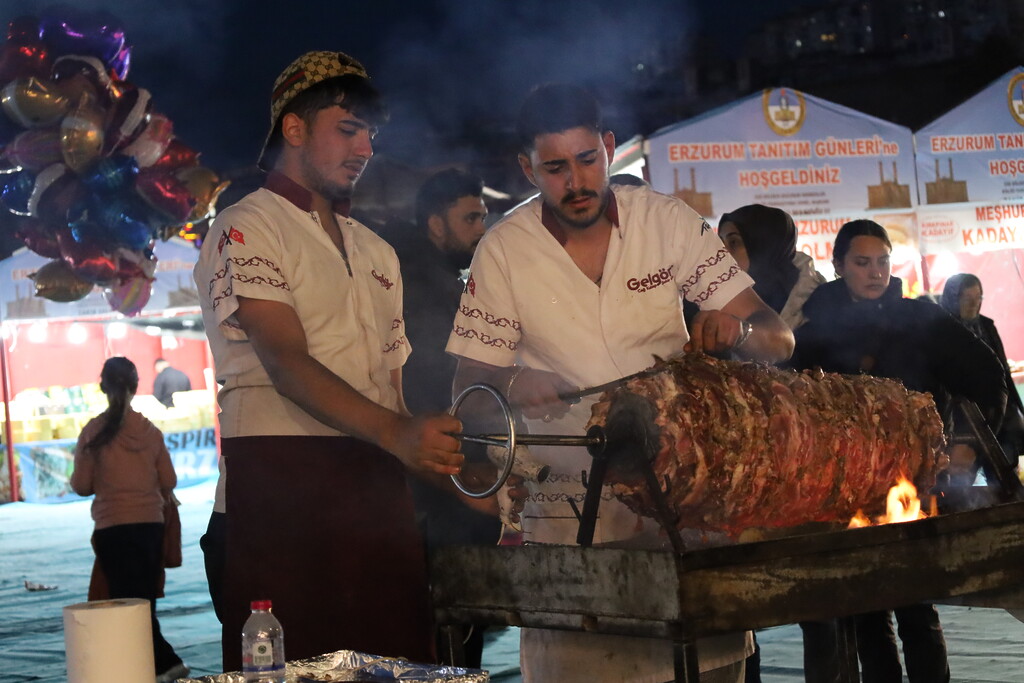 Erzurum Tanıtım Günleri'ne yoğun ilgi