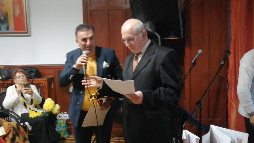 Manisalı Şair Aytekin Karapaça Ödüle Doymuyor