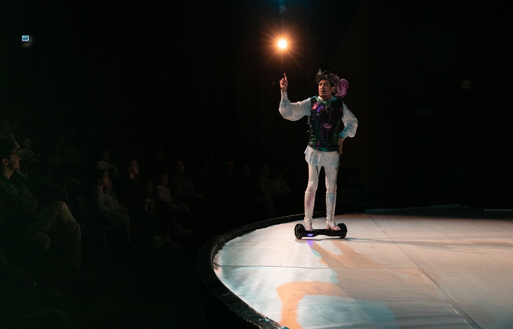 Don Kişot, İzBBŞT sahnesinde kapalı gişe prömiyer yaptı