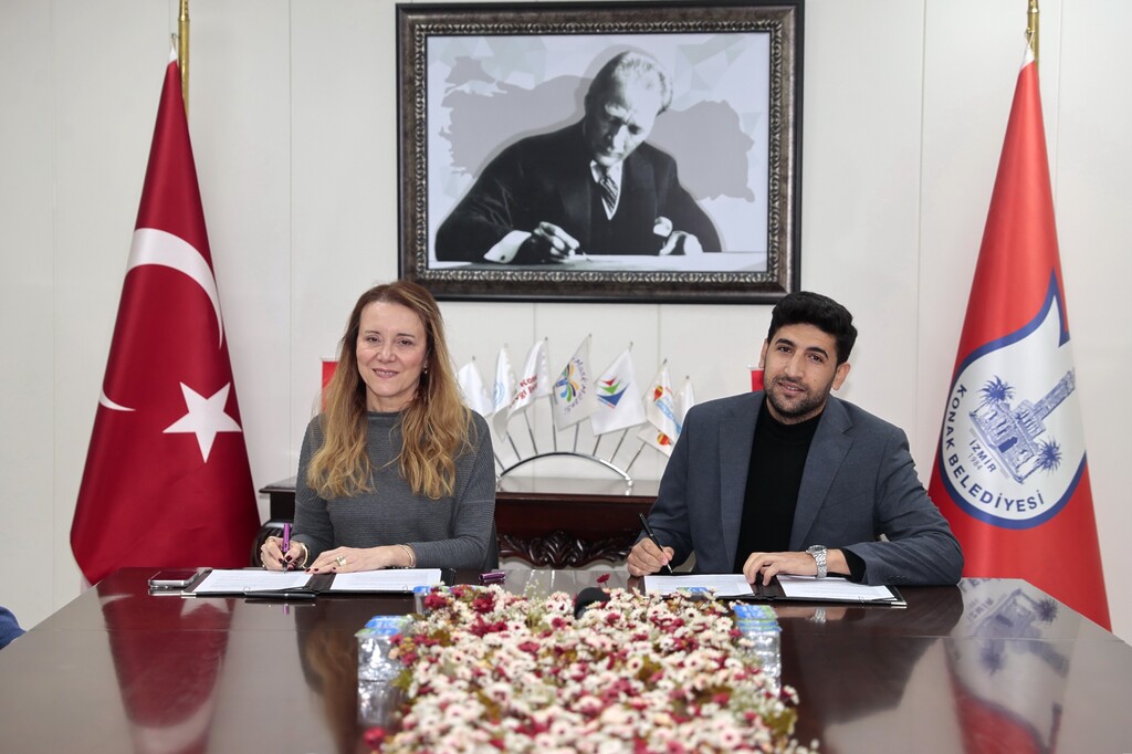 Konak’ta ‘genç’ protokol