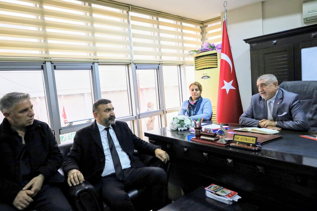 CHP Çiğli İlçe Yönetiminden Esnaf Odası’na Ziyaret