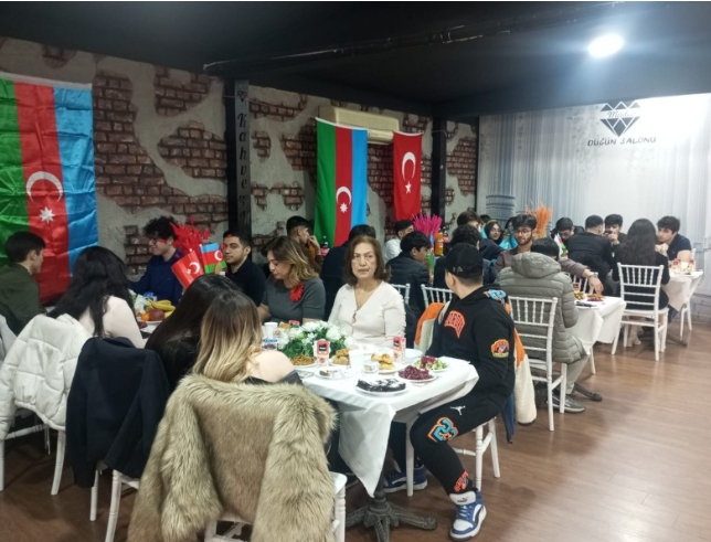 Dünya Azerbaycanlıları'nın Hemreylik Günü İzmir'de Kutlandı