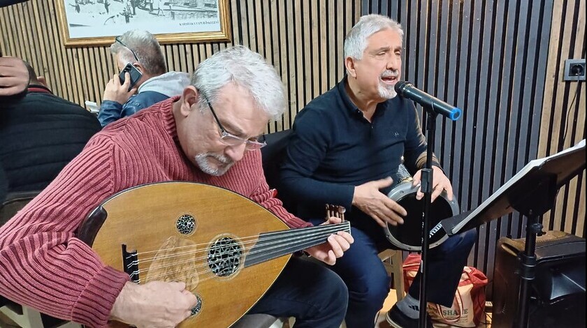 Şiir Kalbimizde Platformu’ndan Karşıyaka’da Sanat Dolu Yılbaşı Buluşması