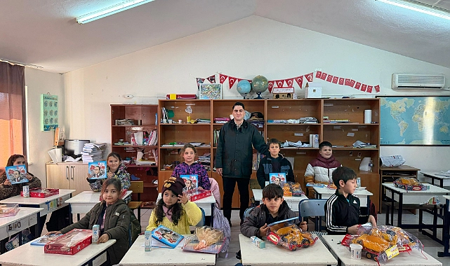 Ülkü Ocakları İzmir İl Başkanlığı’ndan Köy Okuluna Eğitim Desteği