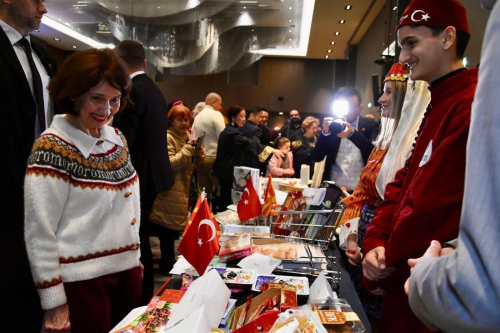 Üsküp'te düzenlenen kermeste, Türkiye standı büyük ilgi gördü.