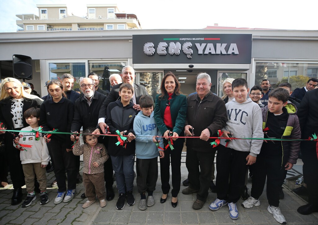 Karşıyaka’da coşkulu açılış: ‘Genç Yaka’ hizmete sunuldu!