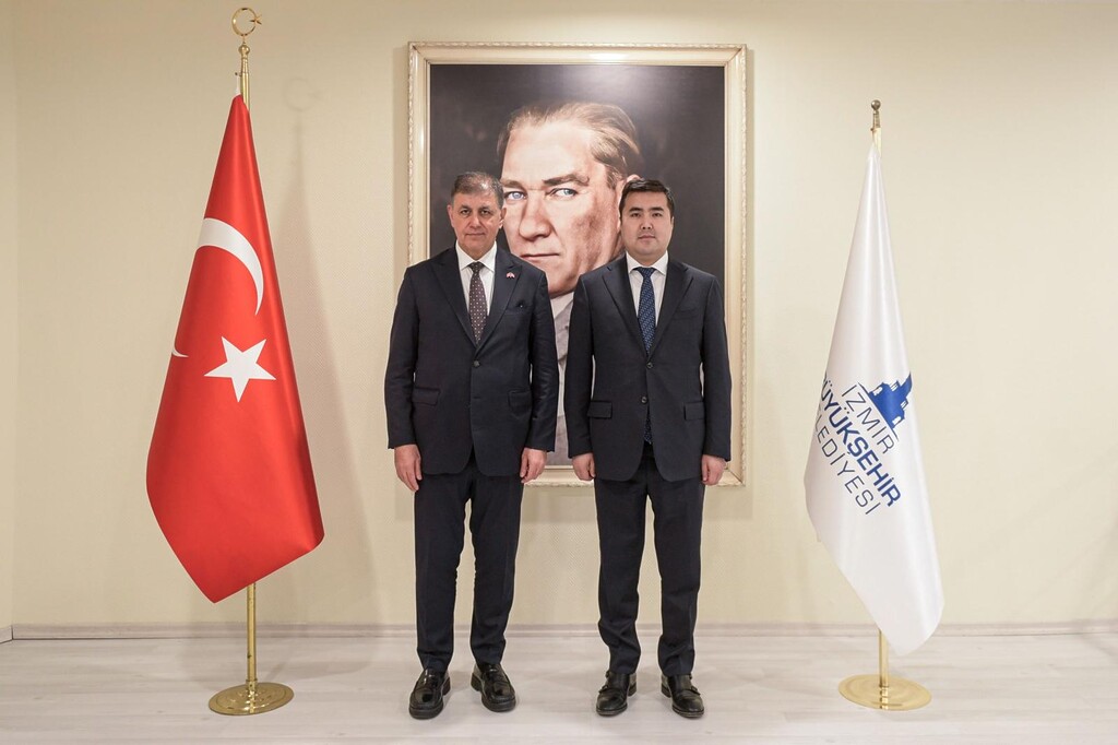 Başkan Tugay’dan Kırgızistan heyetine “Aytmatov Kütüphanesi” jesti