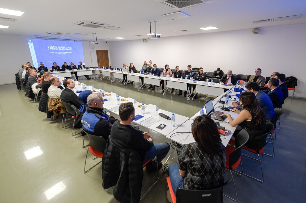 İzmir esnafı için ortak akıl masası