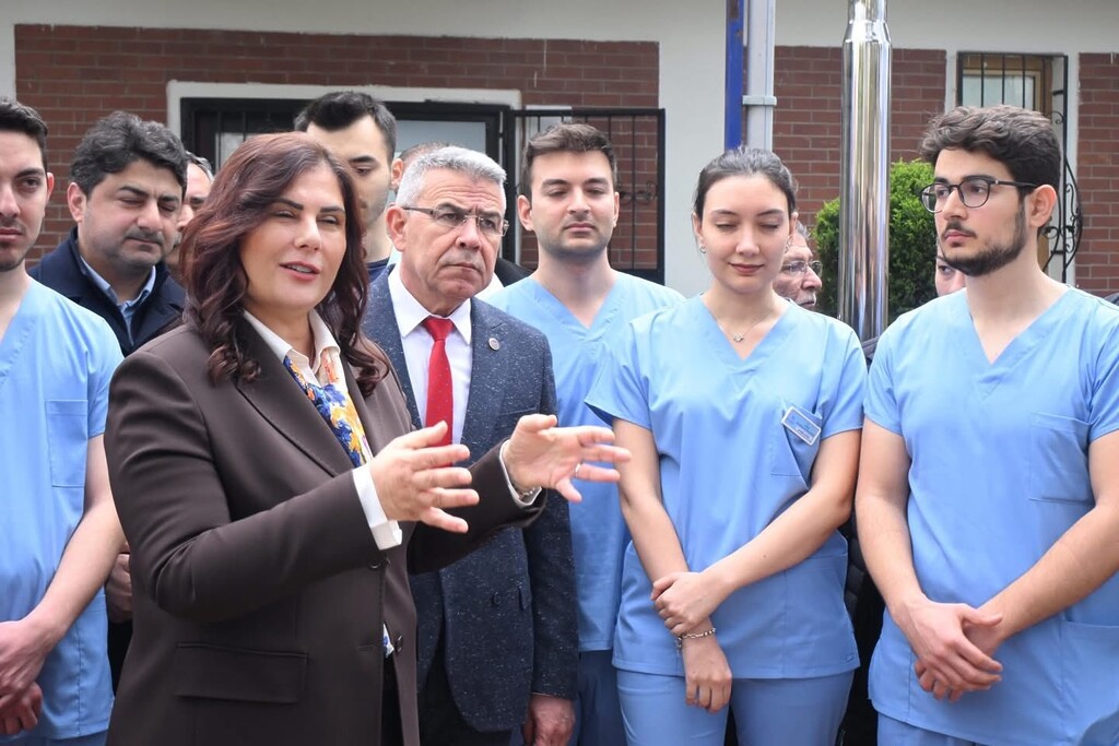 Aydın’da Ücretsiz Diş Sağlığı Hizmeti Tartışması: Proje Komisyona Takıldı