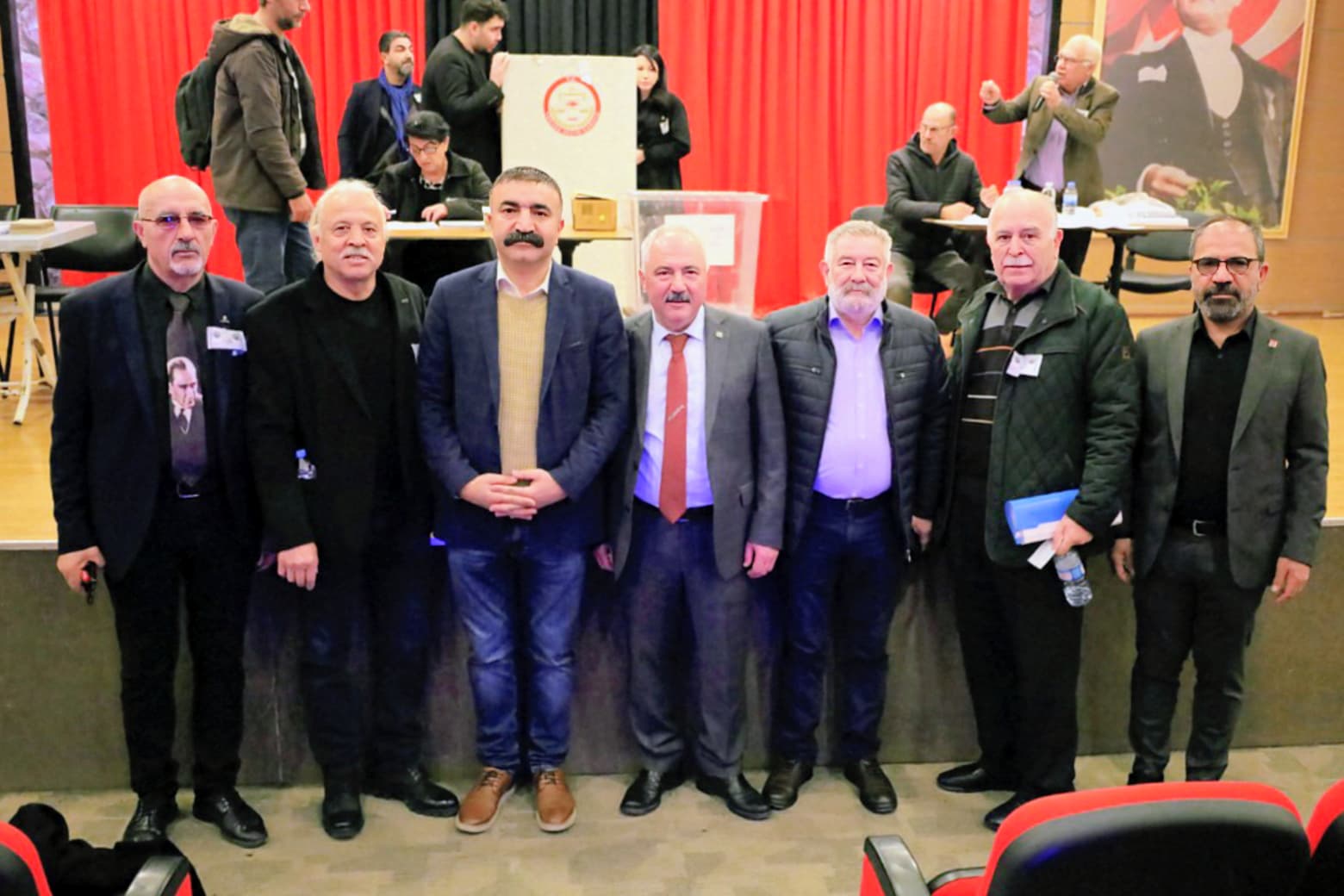 ADD Çiğli Şubesi Genel Kurulu'nda Mustafa Bakkal Güven Tazeledi