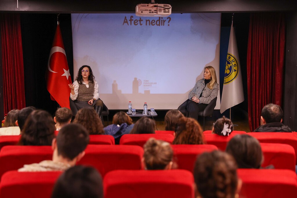 Buca’da geleceğin psikologlarına “afet” semineri