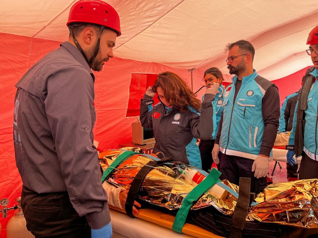 İzmir Adliyesi’nde nefes kesen bomba tatbikatı