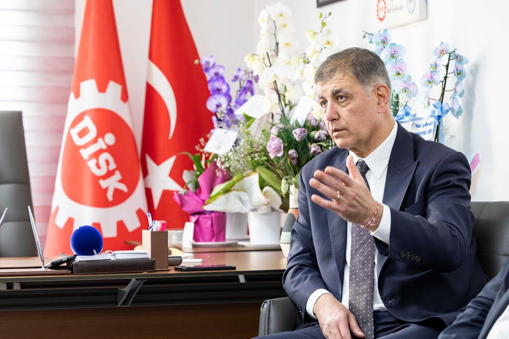 Başkan Tugay’dan Gümüştekin’e ziyaret