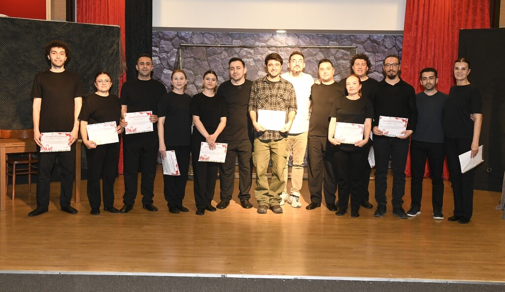 Çiğli’de Dünya Tiyatrolar Günü Etkinlikleri Sanatseverleri Buluşturdu