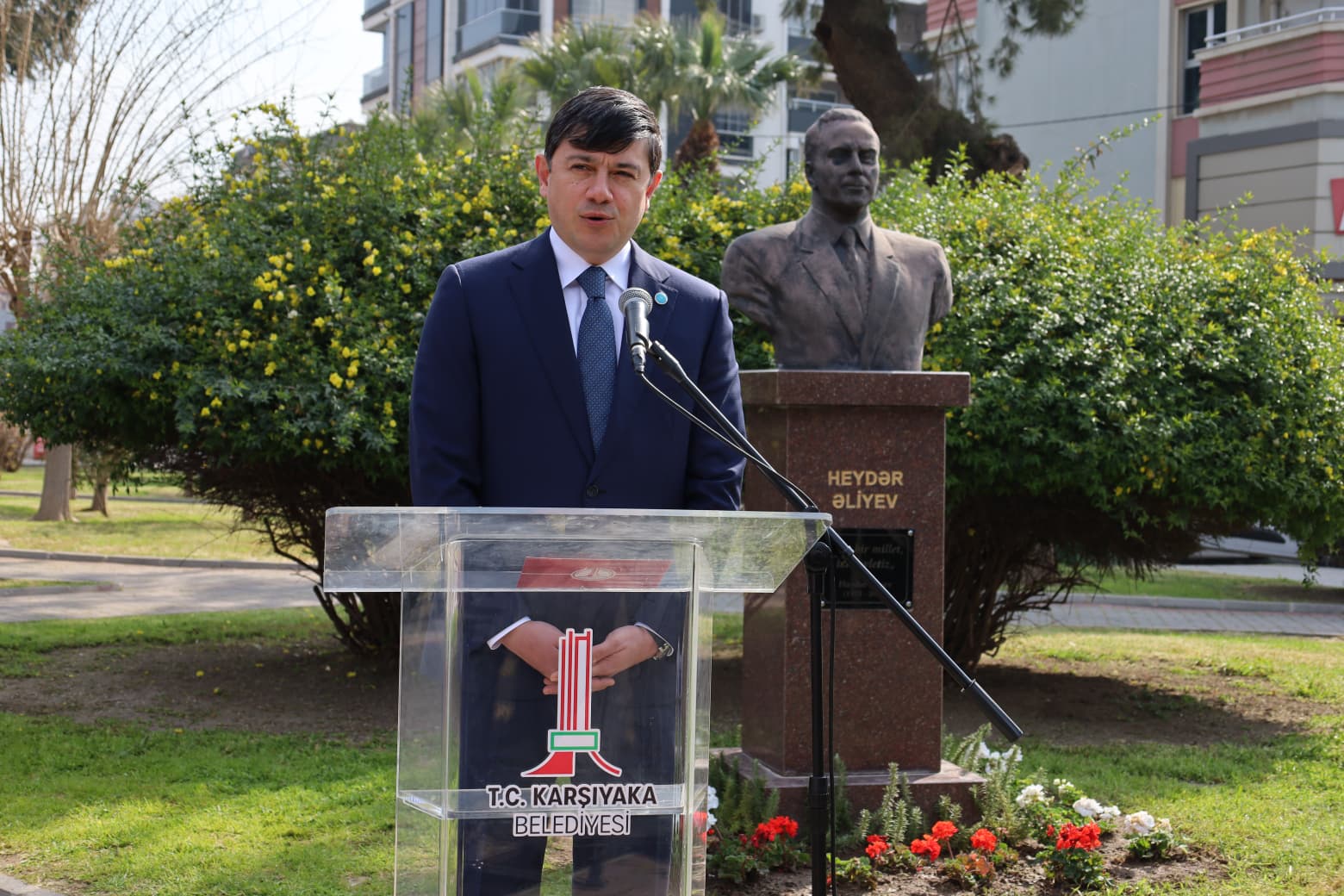  Azerbaycan Cumhuriyeti Devlet Diaspora Komitesi'nin başkanı Fuad Muradov