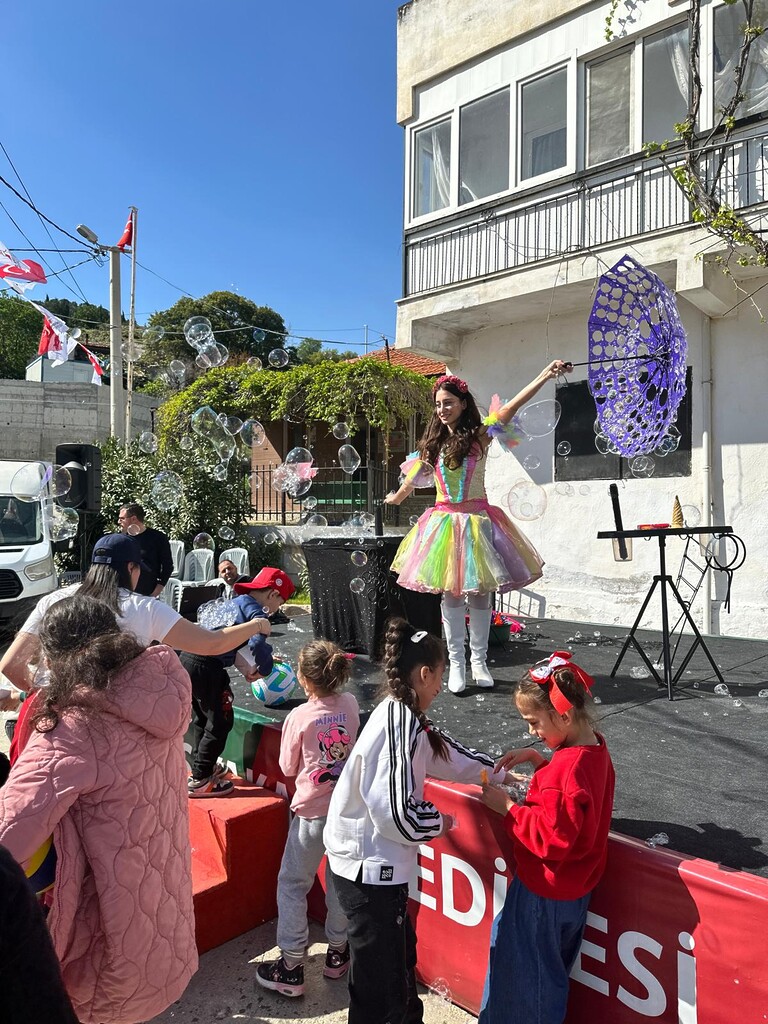 Karşıyaka’da 23 Nisan coşkusu Sancaklı’dan başladı!