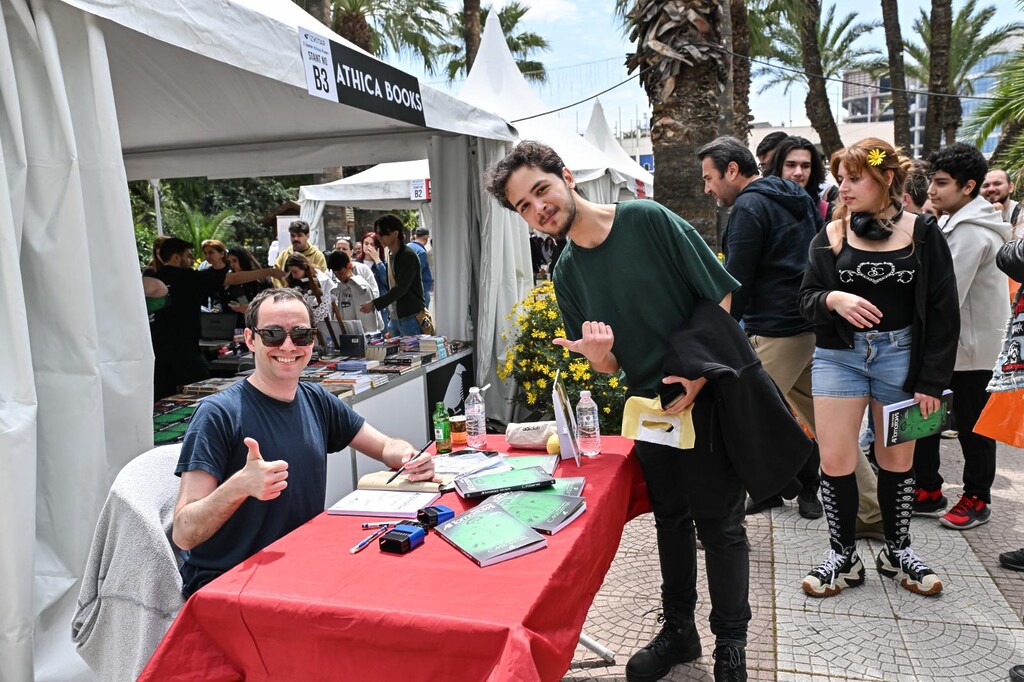 İZKİTAP’ta edebiyat şöleni yaşanıyor