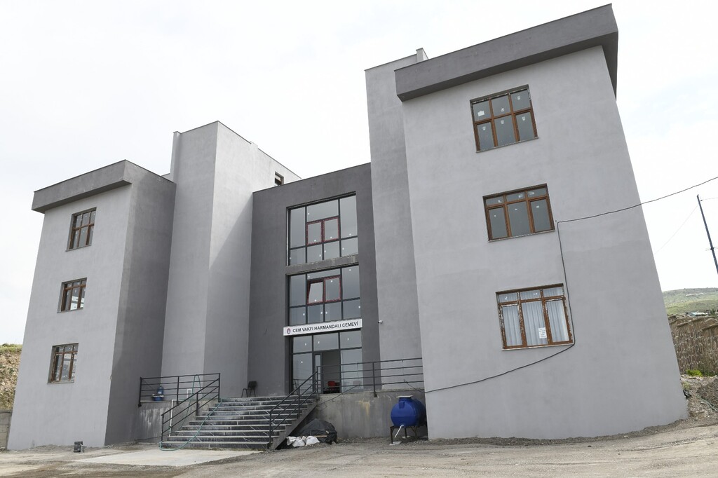 Çiğli Belediyesi’nden Cemevi ve İbadethanelere Destek