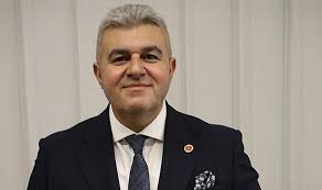 Bayraklı Meclisinde ‘Otizm’ Resti: “36 Çocuktan Biri Otizmli, Bayraklı Belediyesi Sınıfta Kaldı!”