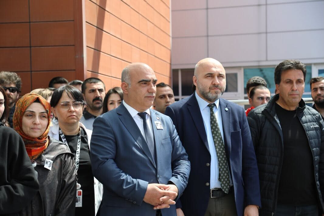 İzmir İl Sağlık Müdürü Doç. Dr. Ayhan Kul Çiğli Hastanesi Dr. Beyza Nur Pürmüş Anma Töreni