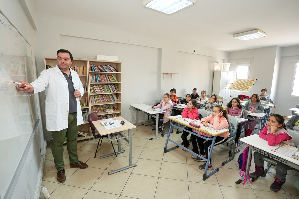 Gaziemir Belediyesi Destek Eğitim Kursu’nun kayıtları başlıyor