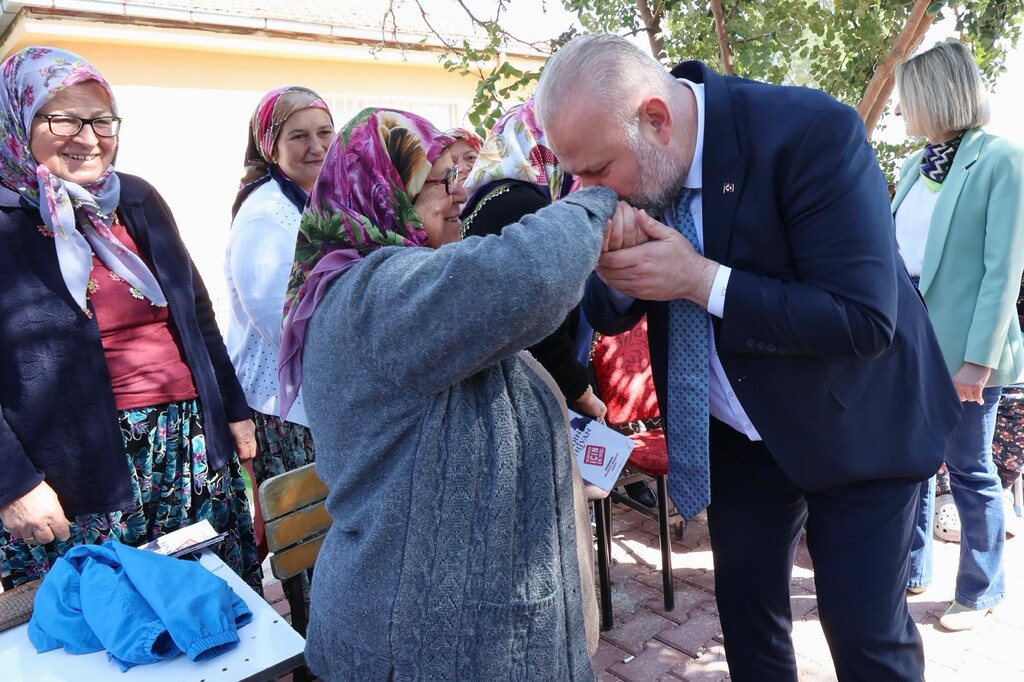 “Birlik ve dayanışma içinde bir bayram diliyorum”
