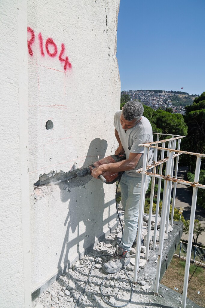 İzmir’in simgesi Paraşüt Kulesi yeniden ayağa kalkıyor