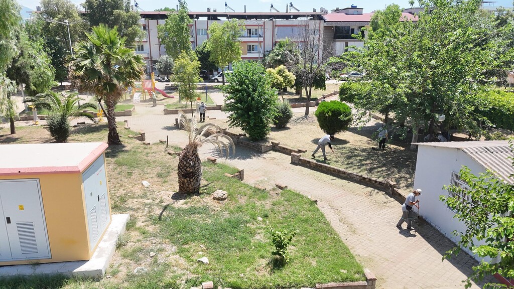 Nazilli Belediyesi temizlik çalışmalarında da vites yükseltti