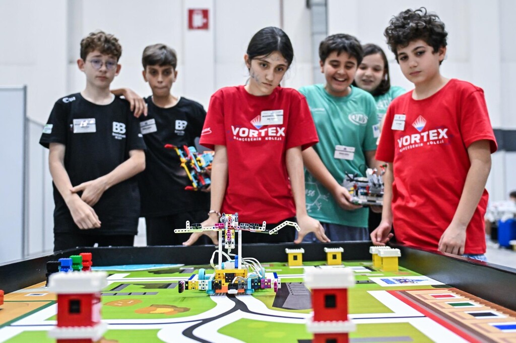 Dünya Robot Olimpiyatı Türkiye Finali’nde teknoloji ve yaratıcılık buluştu
