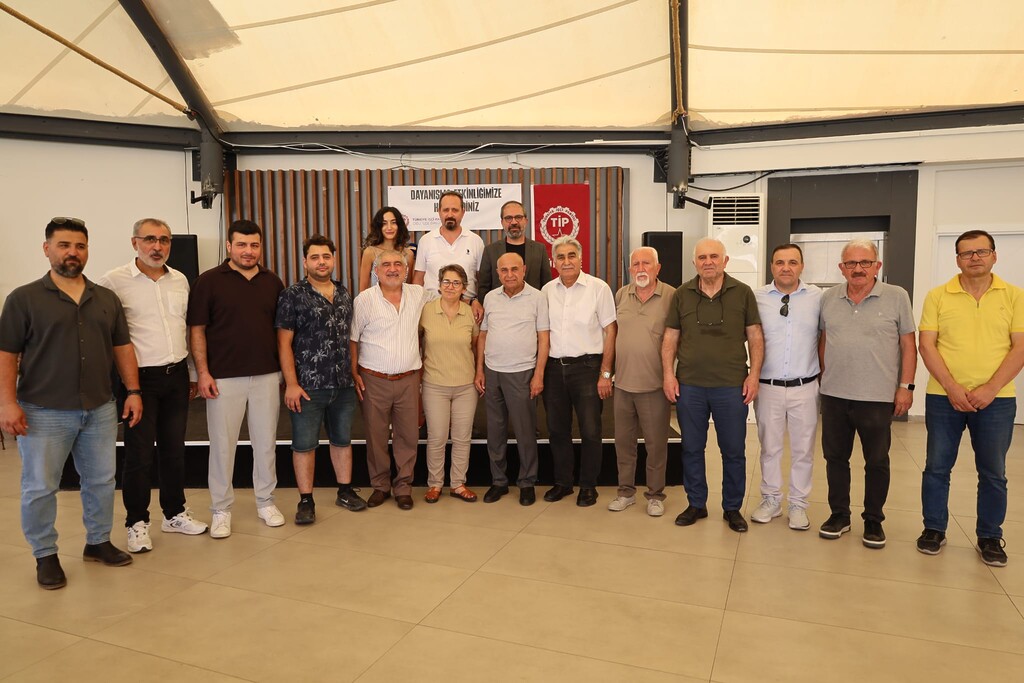 TİP Çiğli Dayanışma Kahvaltısı, toplu fotoğraf çekimi