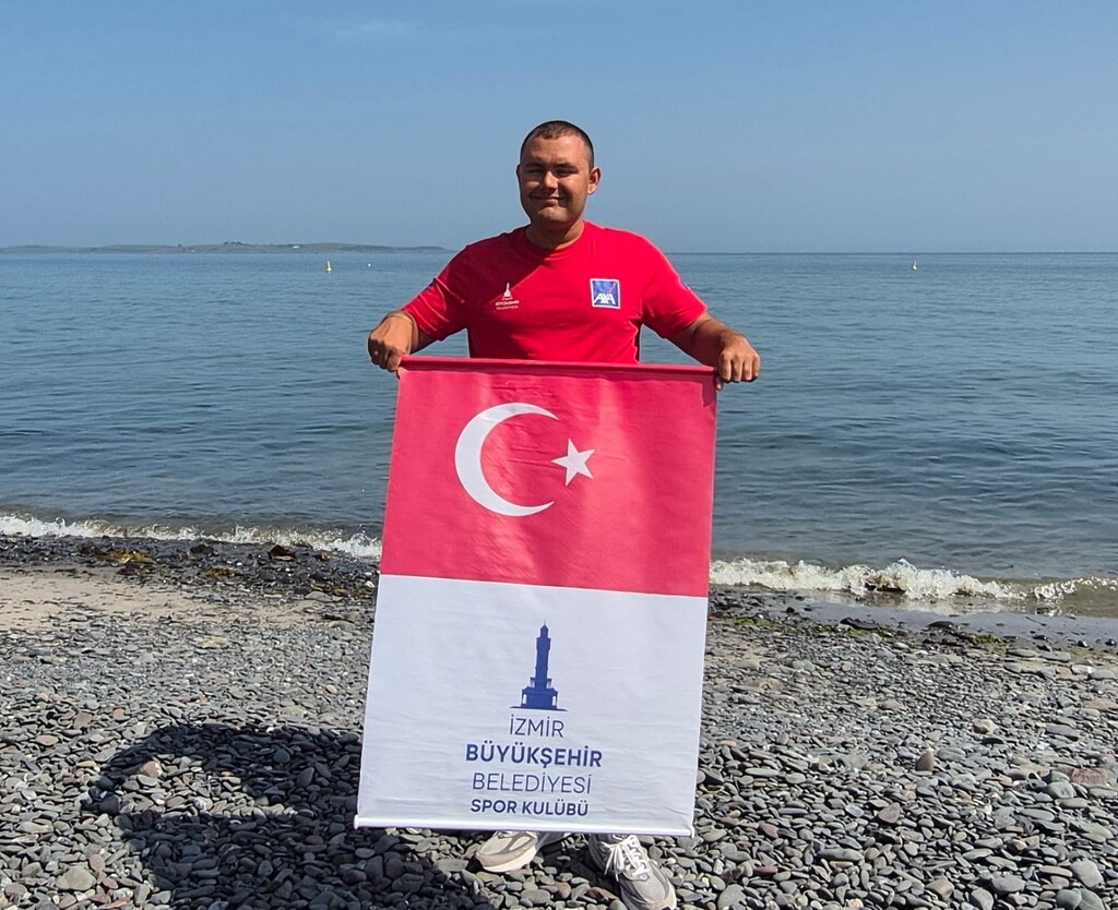 İzmirli Tuna’dan Okyanus Yedilisi hedefine dev bir kulaç daha 16 saatlik mücadeleyle tarih yazdı